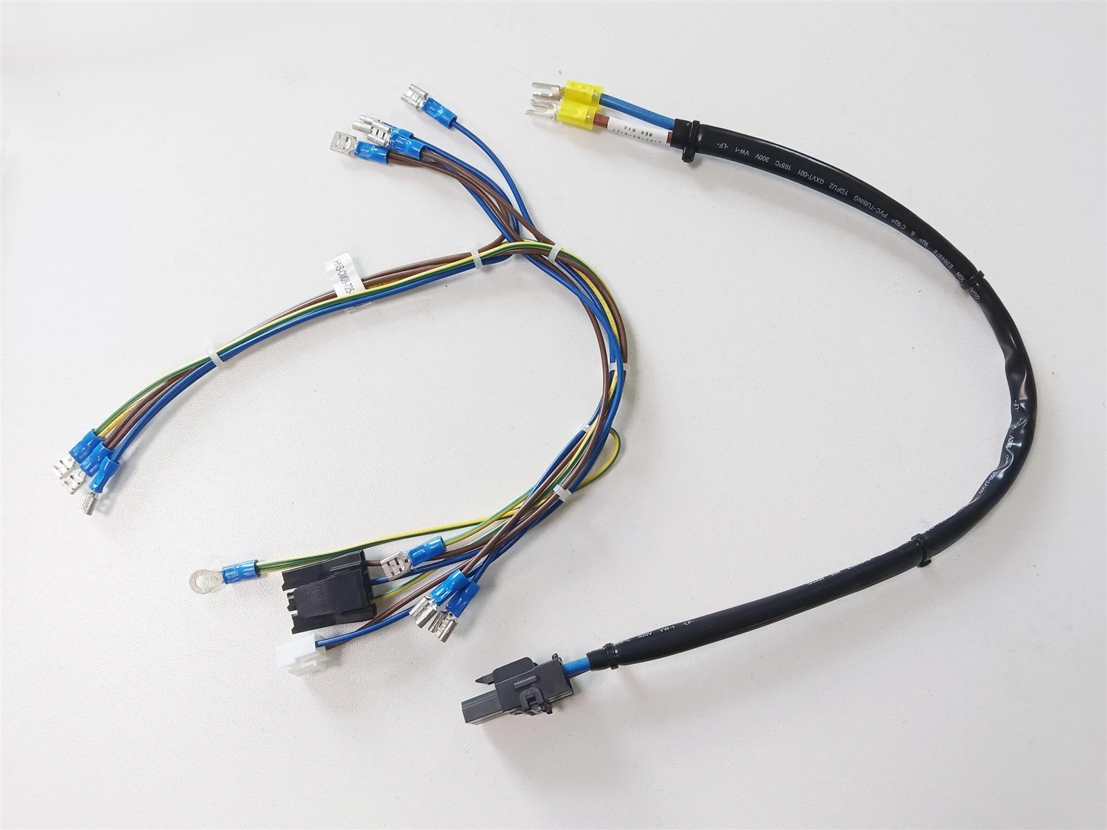 CAB-019 cable harness