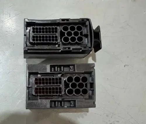 40P IFM VS TYCO PICTURE 311